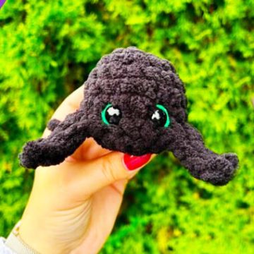 Amigurumi Zwarte Spin Sleutelhanger PDF Patroon (1)