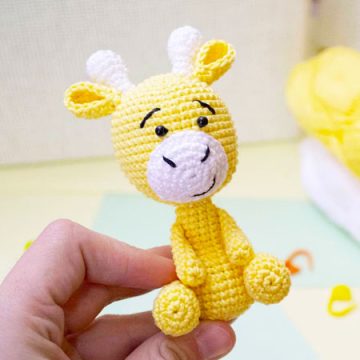 Kleine Sleutelhanger Giraffe Gulia PDF Haken Patroon (1)